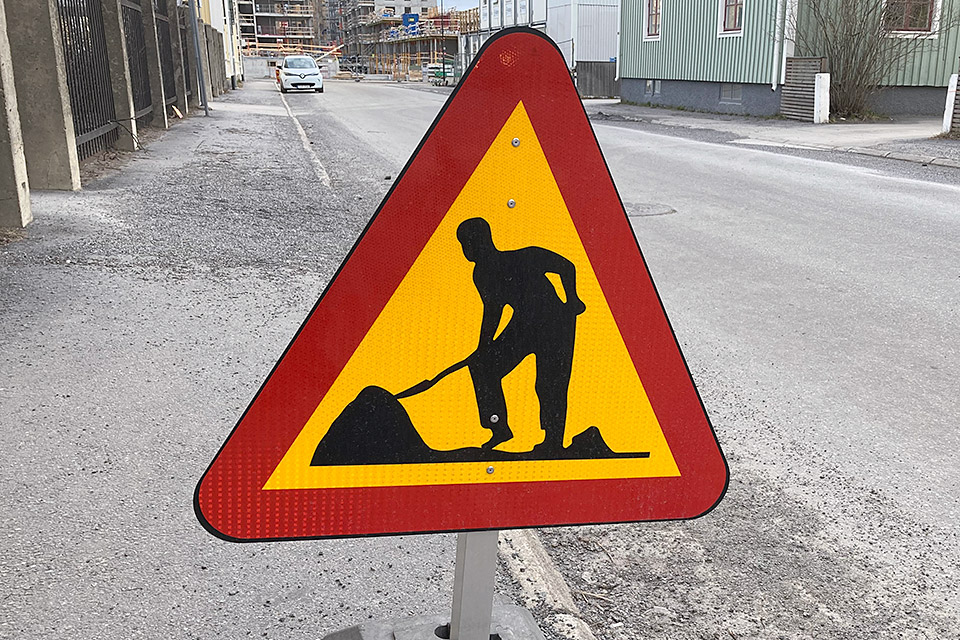 Skylt, vägarbete