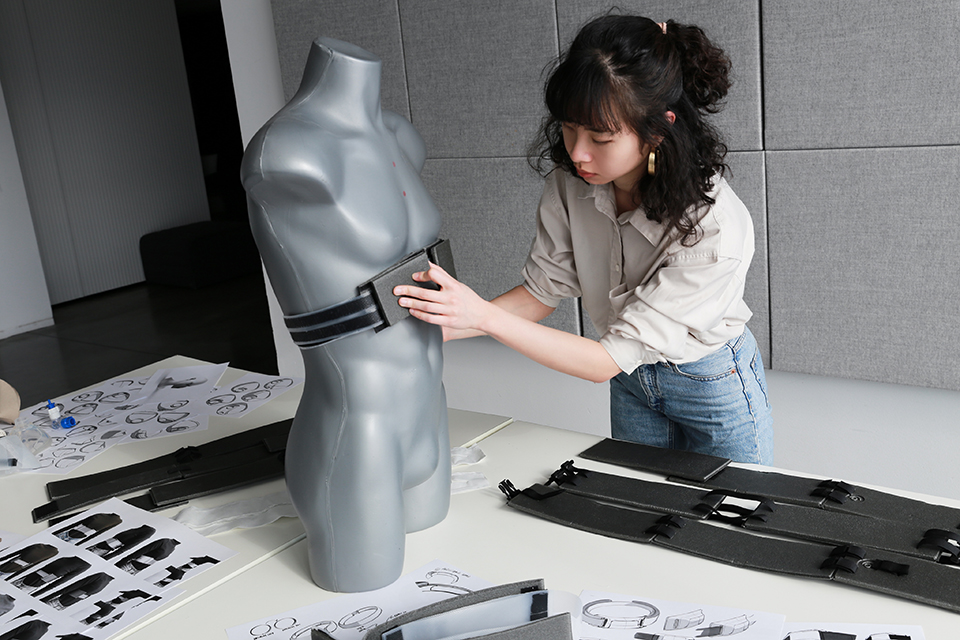 Yuchen Lan working on her design concept.